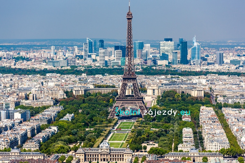 Panorama s Eiffelovou věží